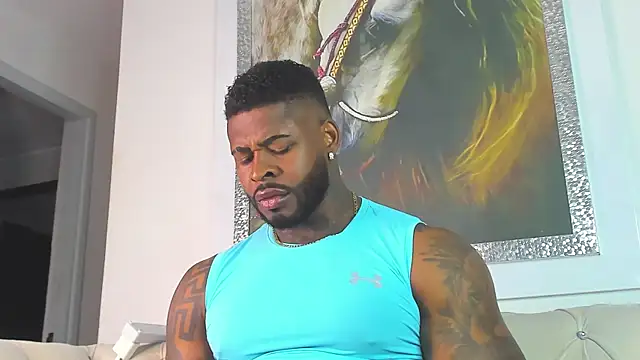 Snapshot of Makonneen chatting on October 2025 02:00:01 AM Makonneen online show from October 2025 02:00:01 AM