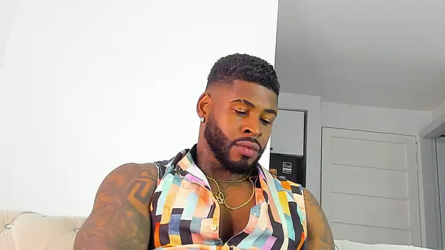 Snapshot of Makonneen chatting on November 2025 05:34:01 AM Makonneen online show from November 2025 05:34:01 AM