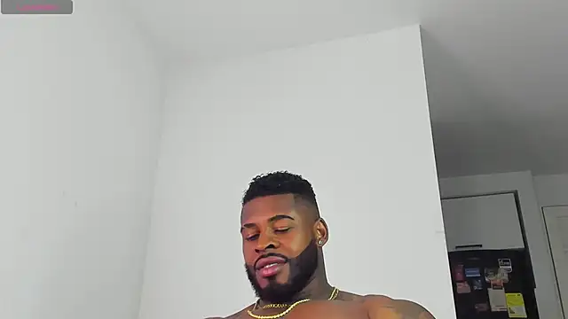 Snapshot of Makonneen chatting on February 2026 04:17:02 AM Makonneen online show from February 2026 04:17:02 AM