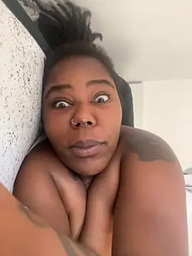 Goddess Nafeesha online show from December 2025 06:37:02 PM