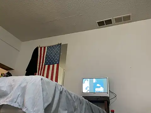 Snapshot of freakzmexx chatting on February 2025 04:18:02 AM freakzmexx online show from February 2025 04:18:02 AM