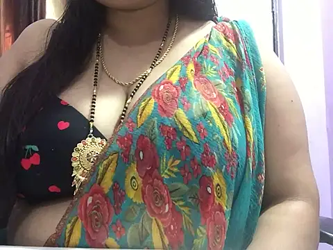 Snapshot of Desi_bhabhiii chatting on February 2025 09:20:02 AM Desi bhabhiii online show from February 2025 09:20:02 AM