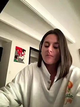 Alice milf  online show from January 2026 04:33:02 PM