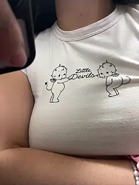 Snapshot of _luna_torres chatting on February 2026 01:01:02 PM luna torres online show from February 2026 01:01:02 PM