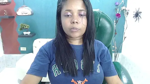 Snapshot of Melikasweetz chatting on January 2025 05:24:02 PM Melikasweetz online show from January 2025 05:24:02 PM