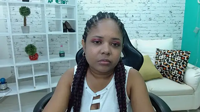 Snapshot of Melikasweetz chatting on February 2026 05:20:01 PM Melikasweetz online show from February 2026 05:20:01 PM