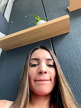 VictoriaNoah  online show from November 2025 05:12:01 PM