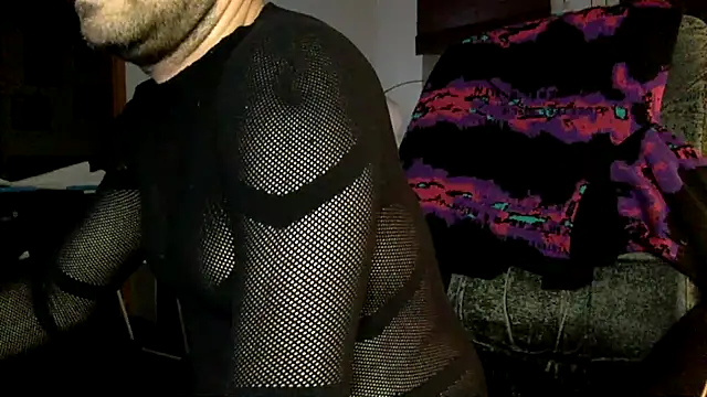 Snapshot of tomz0819 chatting on September 2025 02:46:02 AM tomz0819 online show from September 2025 02:46:02 AM