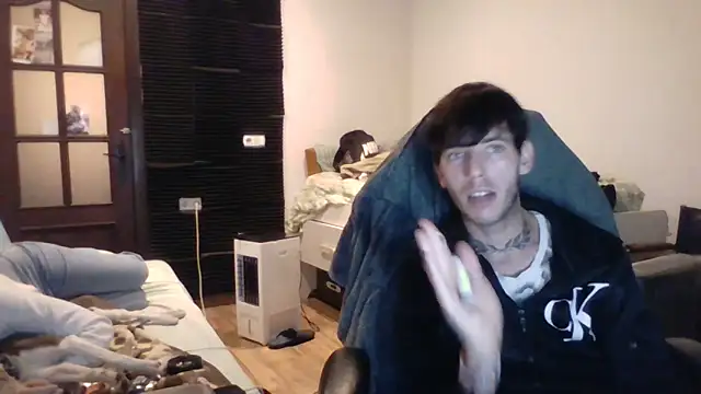 Widoo22 online show from April 2026 09:28:02 PM