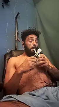 C8L3U online show from December 2024 11:12:02 AM