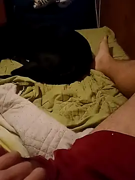 Uruguayo1988 online show from November 2025 03:42:02 AM