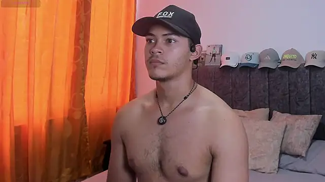 Snapshot of Iamdylan777 chatting on April 2026 05:44:02 PM Iamdylan777 online show from April 2026 05:44:02 PM
