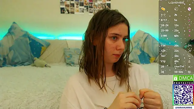 MurrrWorren online show from January 2025 12:43:02 PM