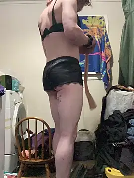 Snapshot of sum1betterthanmost chatting on March 2025 06:37:01 AM sum1betterthanmost online show from March 2025 06:37:01 AM