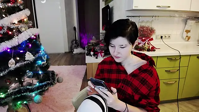 Snapshot of Kira_Bakker chatting on December 2024 05:22:02 PM Kira Bakker online show from December 2024 05:22:02 PM