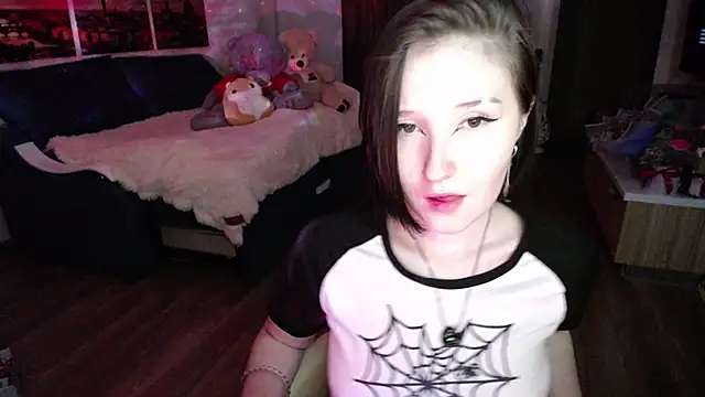 Snapshot of Kira_Bakker chatting on October 2025 10:30:01 PM Kira Bakker online show from October 2025 10:30:01 PM