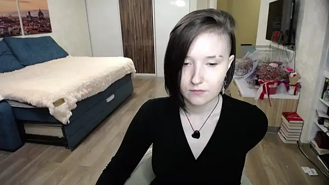 Snapshot of Kira_Bakker chatting on October 2025 05:45:02 PM Kira Bakker online show from October 2025 05:45:02 PM
