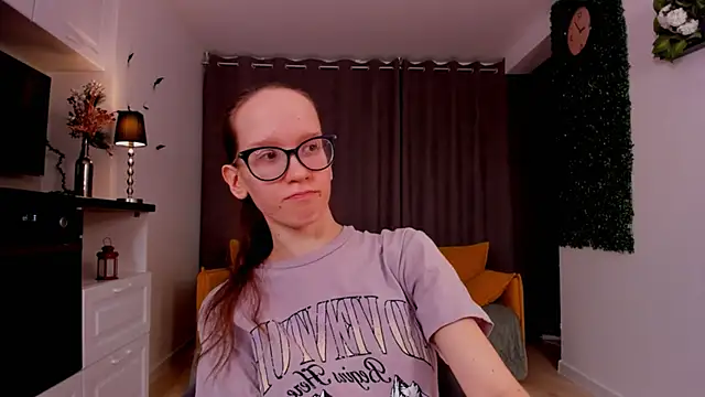 BettyBrowni online show from March 2025 07:11:02 PM