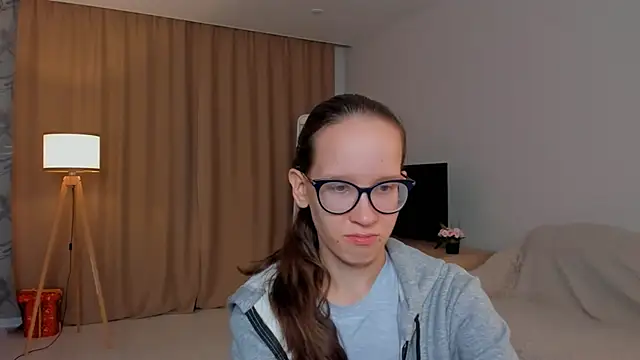 BettyBrowni online show from September 2025 04:07:02 PM