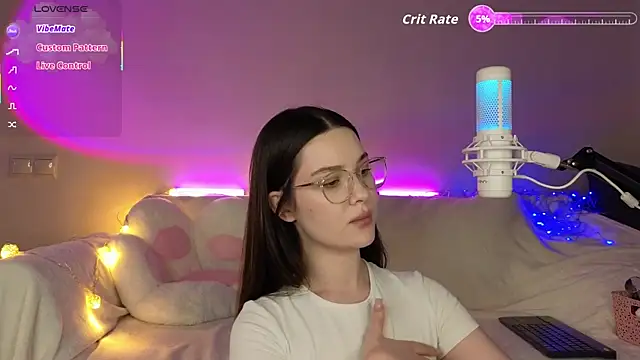 AokiAnna online show from November 2025 07:19:01 AM