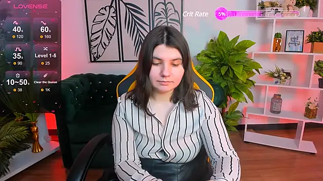 Snapshot of Viola__Shy chatting on February 2025 03:23:02 AM Viola Shy online show from February 2025 03:23:02 AM