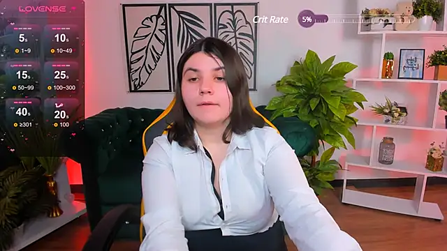 Snapshot of Viola__Shy chatting on February 2025 04:20:01 AM Viola Shy online show from February 2025 04:20:01 AM