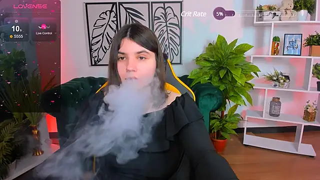 Snapshot of Viola__Shy chatting on February 2025 12:21:02 AM Viola Shy online show from February 2025 12:21:02 AM