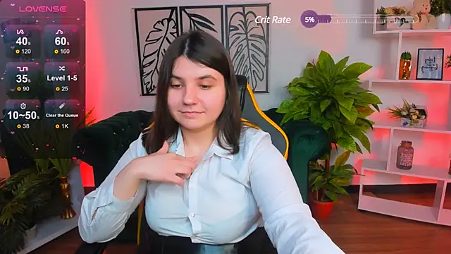 Snapshot of Viola__Shy chatting on March 2025 12:05:02 AM Viola Shy online show from March 2025 12:05:02 AM