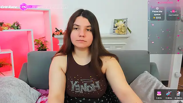 Snapshot of Viola__Shy chatting on September 2025 09:05:02 PM Viola Shy online show from September 2025 09:05:02 PM