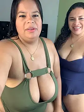 twocurvylatins online show from June 2026 12:30:01 PM