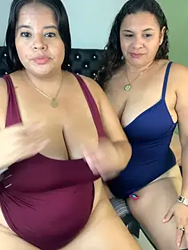 twocurvylatins online show from August 2026 05:56:01 PM