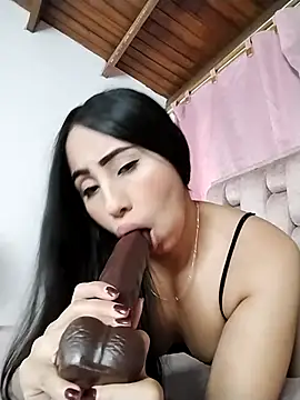 Emma Evelyn online show from January 2026 08:14:01 PM