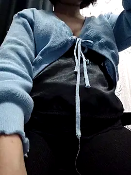 Haralushiaaa online show from December 2025 02:23:02 PM