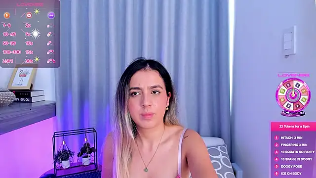 Lucyortiz  online show from December 2024 05:45:02 PM
