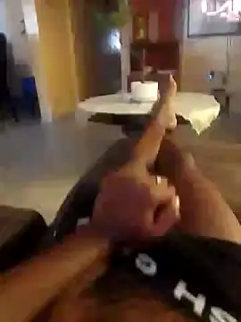 Snapshot of OminousSnug chatting on October 2025 03:18:02 PM OminousSnug online show from October 2025 03:18:02 PM