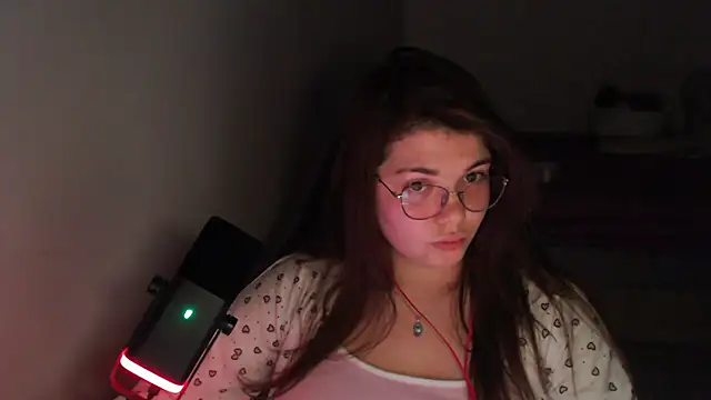 helengilmor online show from March 2026 06:15:02 PM