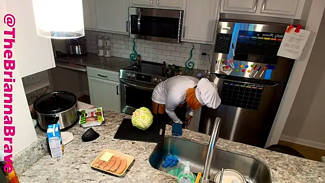 BriannaBrave online show from November 2025 04:23:02 AM