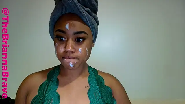 BriannaBrave online show from December 2025 03:59:01 AM