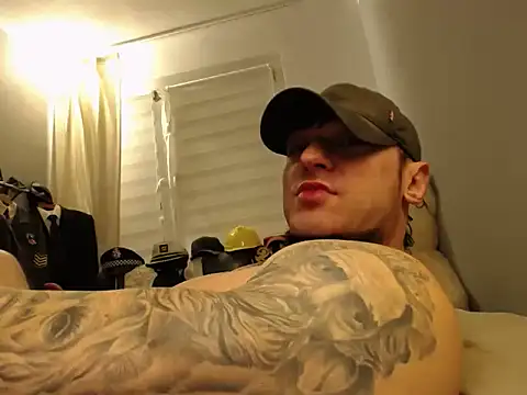 ballardbret online show from November 2025 01:39:02 AM