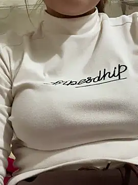 Milk Mom99 online show from March 2025 11:01:02 AM