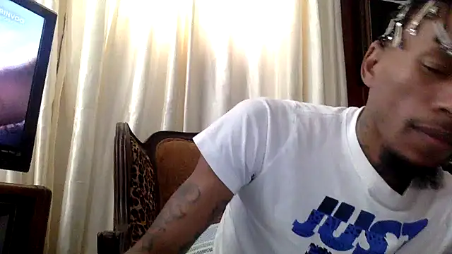 KingDerRico online show from October 2025 03:29:02 PM