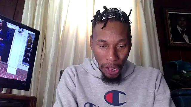 Snapshot of KingDerRico chatting on November 2025 06:51:02 PM KingDerRico online show from November 2025 06:51:02 PM