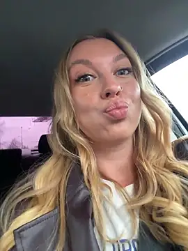 Sweet   Emily online show from November 2025 12:39:02 PM