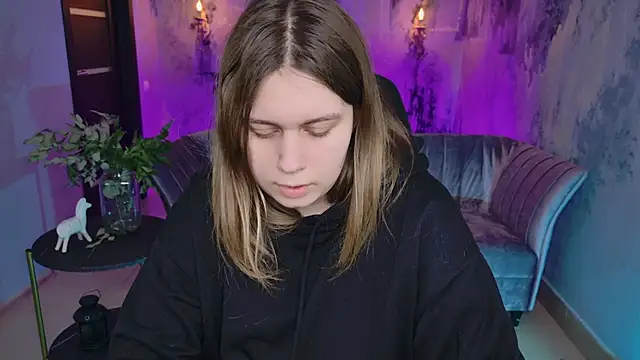 FioraMarmoris online show from February 2025 09:47:02 AM