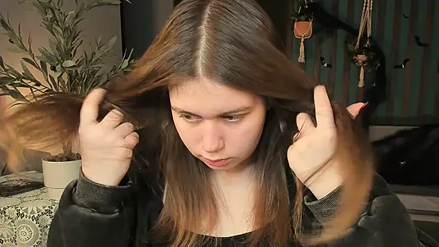 FioraMarmoris online show from October 2025 05:19:01 AM