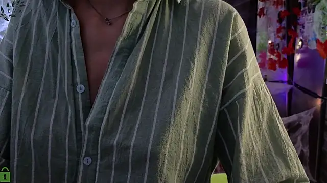 Eva Natsumi online show from October 2025 05:17:01 PM