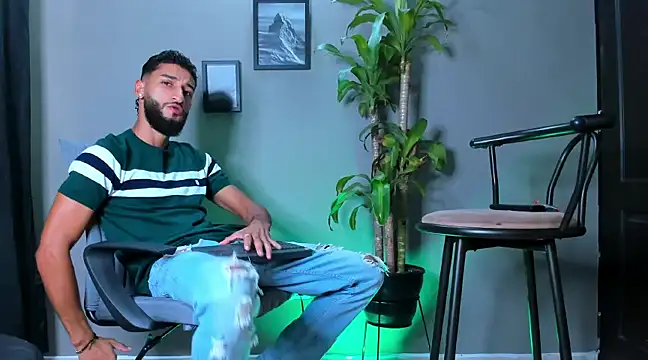 Damian 022 online show from January 2025 04:51:02 PM