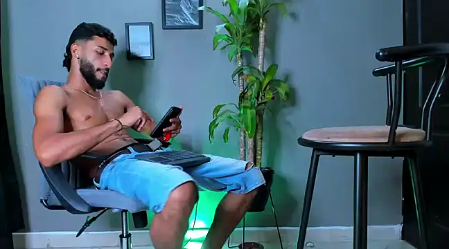 Damian 022 online show from January 2025 10:51:02 PM