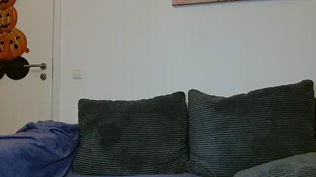 Jasmin-White online show from November 2025 10:13:02 PM