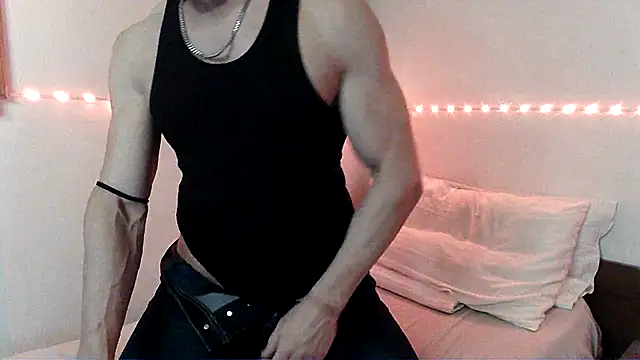 Snapshot of Alexx_Fit023 chatting on January 2025 03:46:02 PM Alexx Fit023 online show from January 2025 03:46:02 PM